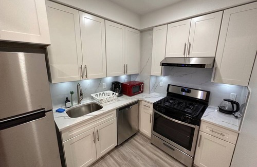 Flushing Chinatown Apartment | Modern 1BR Retreat with Wi-Fi & Child-Friendly Amenities