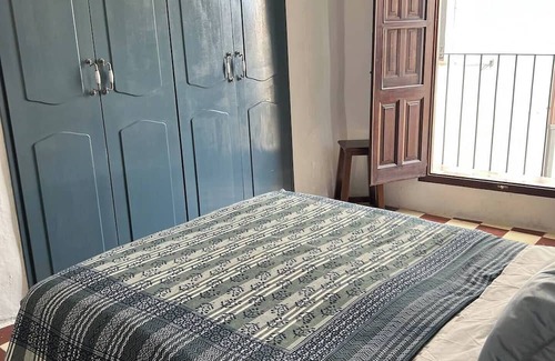 Alhama de Granada House | Discover Casa de los Zapateros: Family-Friendly Retreat