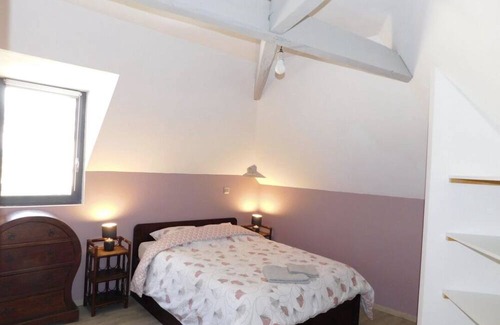 Benais House | Tranquil Gite Indépendant: Spa, Restaurant & Family Amenities