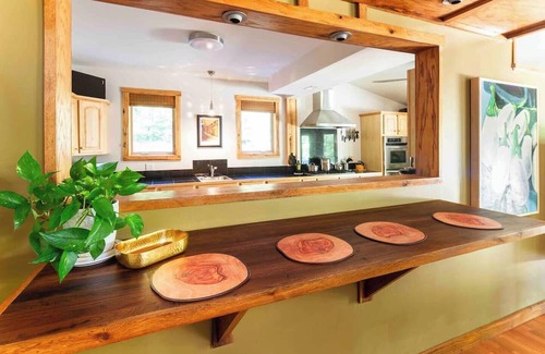 Pomona Cabin | Spacious 5-Bedroom Cabin in Family-Friendly Pomona, IL