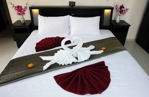 Klong Son House | 1 Bedroom Apartment with Sea View, Siam Royal View