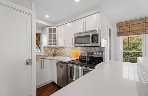 Stonington Cottage | "1860 House"
