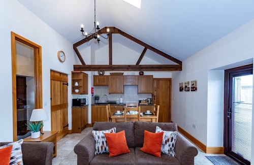 Loxton House | Pass the Keys | Somerset Two Bedroom South Hill Cottage