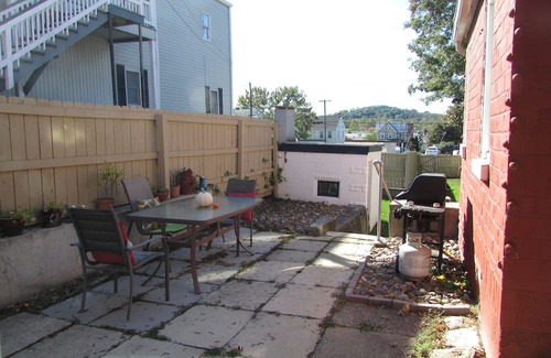 Hamburg Apartment | Cozy 1 Bedroom Getaway in the Heart of Hamburg, PA