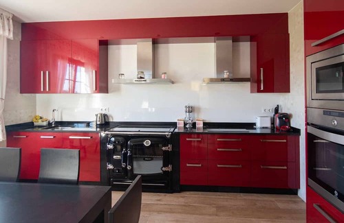 Laxe House | Discover AG Casa de Aldea Laxe: Beach & Garden Retreat