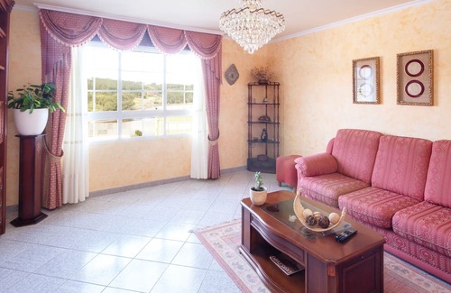 A Telleira Apartment | Relaxing Retreat at AG House Fuentes Canduas 2 with Spa
