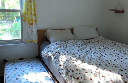 Lansing House | Discover Family-Friendly Stays in Lansing/East Lansing