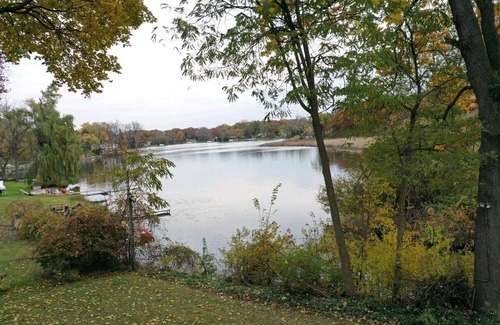 Drayton Plains Cottage | Cozy Cottage with Private Lake Access for Family Fun
