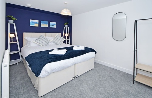 Crewe Apartment | Family-Friendly Sapphire Apartment 2 with Kitchen Amenities