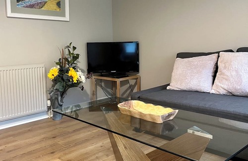 Gorgie Apartment | Modern Edinburgh Apartment: A Quick Walk to City Centre