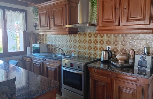 Grues House | Cozy Villa Grues: 2 Bedrooms with Spa and Breakfast Included