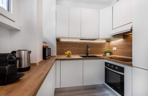 Fiera Apartment | Cozy 1-Bedroom Apartment in Milan for Up to 4 Guests