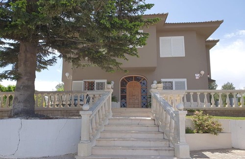 Alcover Villa | Convenient Retreat Steps from Salou with Pool Access