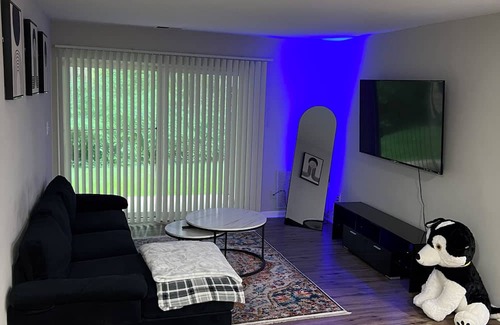 Germantown Apartment | Cozy 1-Bedroom Retreat with Spa & Family-Friendly Amenities