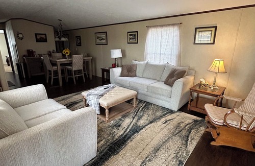 Pickens House | Escape to Scenic Pickens, SC - Pet Friendly & Family Fun!