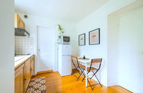 Maisons-Alfort Apartment | Family-Friendly Vrbo Property with Kitchen Amenities