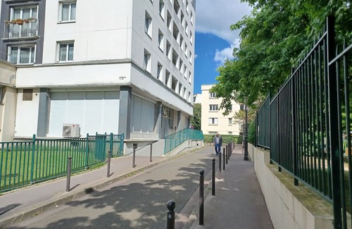 Passerelle Apartment | Inviting 50 m² Retreat Near Picpus with Kitchen & Breakfast