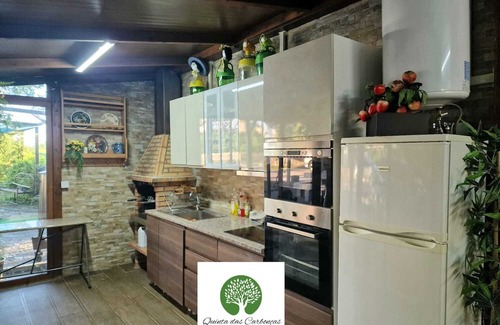 Medelo Apartment | Quinta das Carbonças: Relax Just Steps from the City