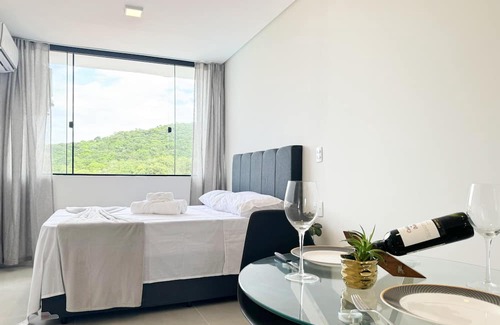Saco Grande Apartment | Cozy Studio Aconchegante in Cacupé - Pet and Child Friendly