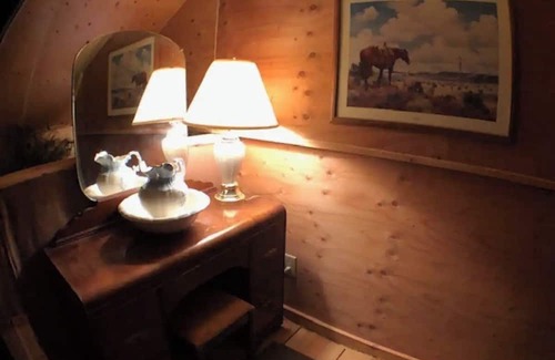 Sioux County Cabin | Cozy Ranch Style Cabin with Pool and Family-Friendly Perks