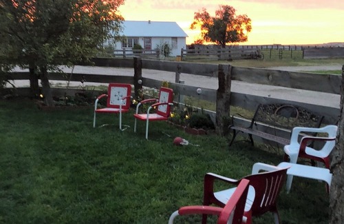 Sioux County Cabin | Cozy Ranch Style Cabin with Pool and Family-Friendly Perks