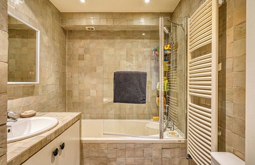 Parc-de-Montsouris Apartment | Cozy Parc Montsouris Apartment with Breakfast & Kitchen