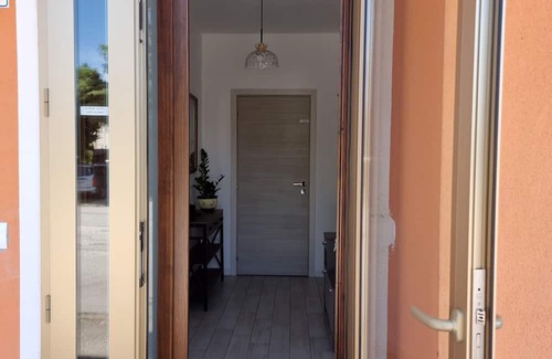 Porto Tolle Apartment | Stylish HERON Apartment: Nature Retreat in Scardovari
