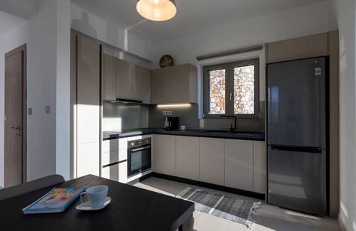Kardamyli Villa | Infinity Blue SeaScape: Family-Friendly Coastal Retreat