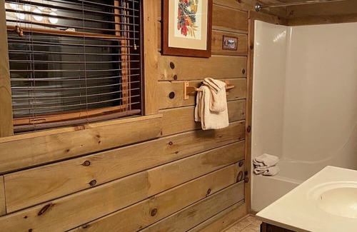 Spotsylvania Cabin | Lakefront Resort with Pools, Kayaks, and Campfire Fun