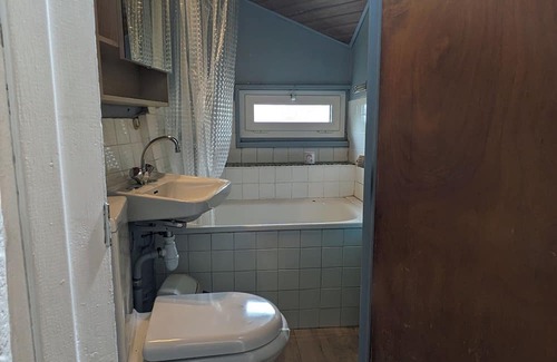 Besse-en-Chandesse House | Cozy Medieval Gite la Pinoudière in Besse for Families