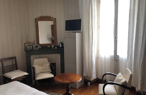 Saint-Girons Bed & Breakfast | Relax at Le Temps Retrouvé: Spa, Breakfast & Family Fun