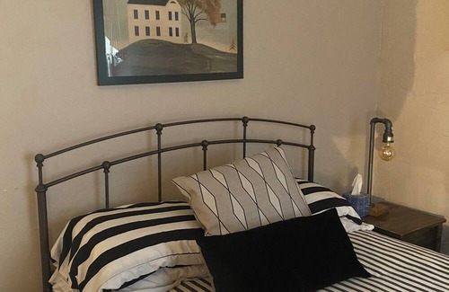 Wykoff House | Adventure Awaits at Wykoff Historical Jail Haus Bunk Stay
