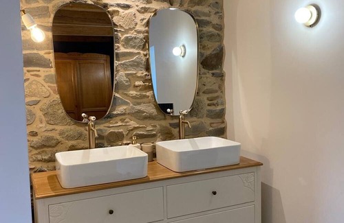 Pordic House | Family-Friendly Vrbo Property: Ideal for Your Getaway