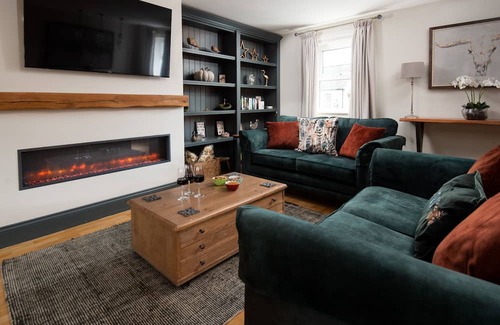 Warkworth Cottage | The Pelican Loft - an apartment that sleeps 4 guests in 2 bedrooms