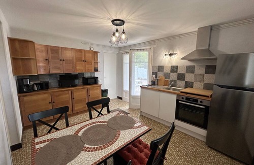 La Roche-Posay Apartment | Cozy Apartment in La Roche-Posay with Spa & Kitchen