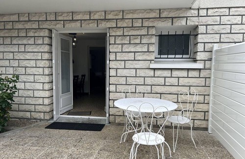 La Roche-Posay Apartment | Cozy Apartment in La Roche-Posay with Spa & Kitchen
