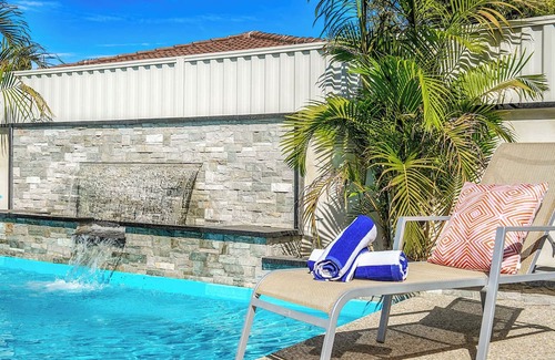 Rivervale House | Modern Oasis with Private Pool Near Airport and Optus
