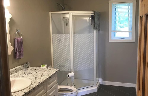 Georgian Bay Cottage | Tranquil New Cottage Retreat with Water Access in Honey Harbour