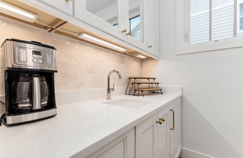 Lake Township Cottage | Perfect Lakefront Crystal Lake Cottage with Stunning Views