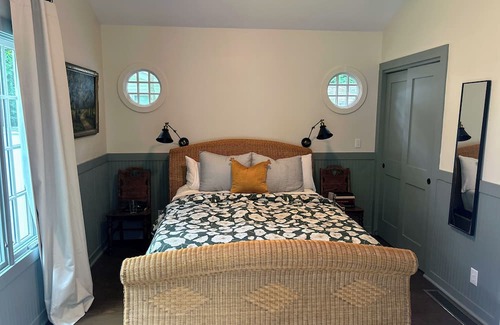 Grand Beach Cabin | Charming SW Michigan Cottage with Beach Access & Pet Friendly