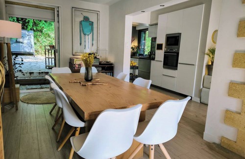 Castelnau-le-Lez House | Tranquil Retreat in Castelnau with Family-Friendly Amenities
