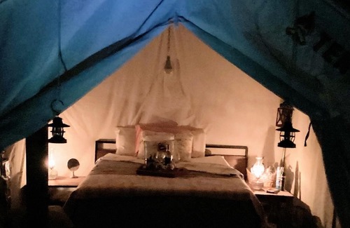 Turtletown RV Rental | Comfortable Tent with Ocean View & Family-Friendly Amenities