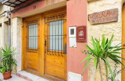 Sant Mateu House | Inviting Villa with Hot Tub, Terrace and Pet-Friendly Options
