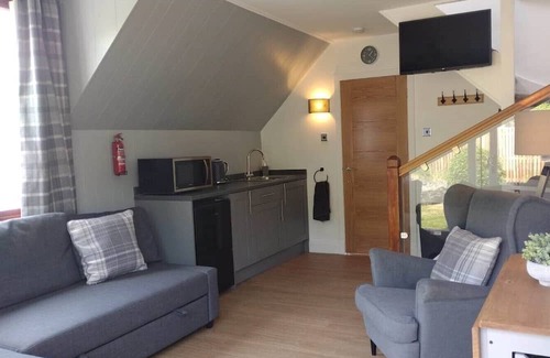 Innerleithen Apartment | Immaculate 2-Bed Apartment with Breakfast in Innerleithen