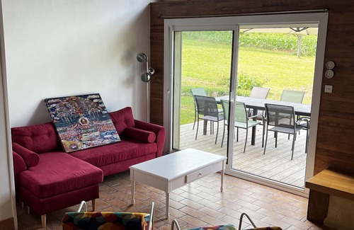 Doudrac House | Inviting Country Home 'Gite De Sainte Radegonde' with Pool