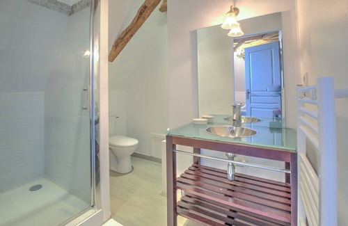 Neuvic Cottage | Cozy Cottage 'Moulin De Villeverneix' with Private Garden