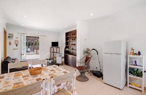 Colmeal House | Cozy Holiday Home 'Medronhal Faro' with Mountain Views