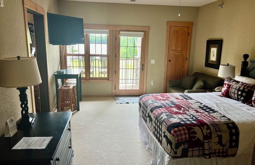Three Lakes Apartment | Scenic Lake Views with Pool, Spa & Hot Tub Options!