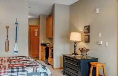 Three Lakes Apartment | Scenic Lake Views with Pool, Spa & Hot Tub Options!