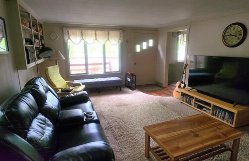 Cheboygan House | Serene Lakefront Cottage Near Black Mount Recreation Area